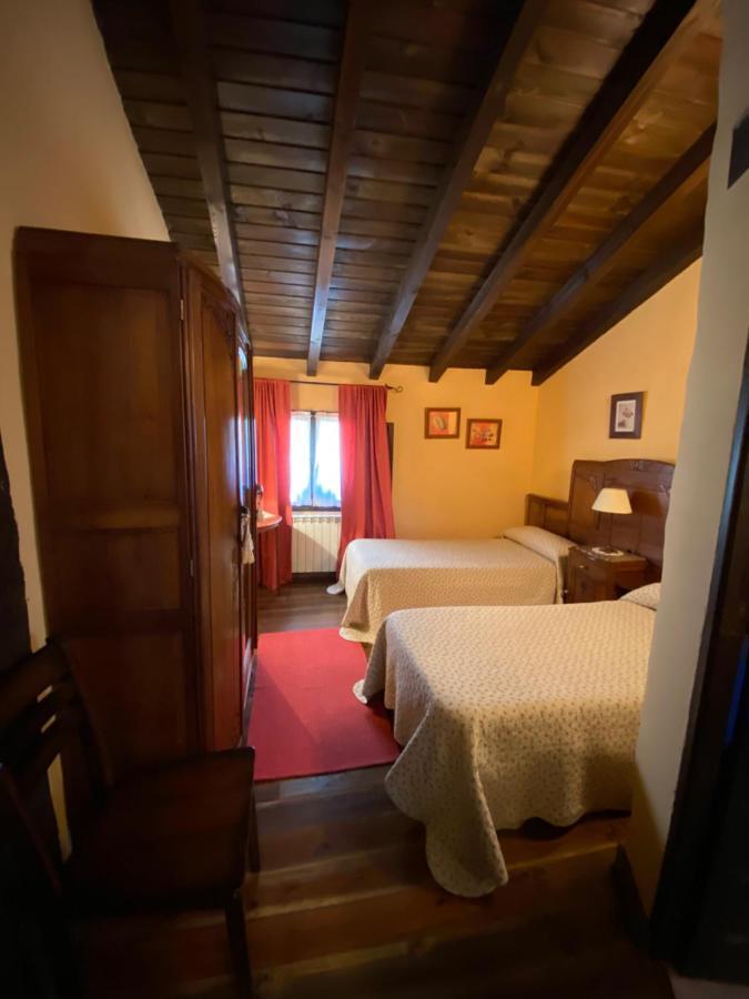 Casa Rural Dos Reales San Cristobal de Boedo Екстериор снимка