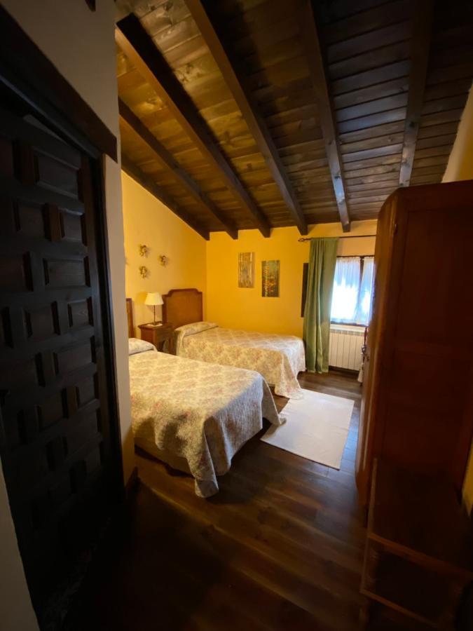 Casa Rural Dos Reales San Cristobal de Boedo Екстериор снимка
