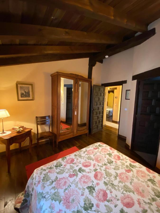 Casa Rural Dos Reales San Cristobal de Boedo Екстериор снимка