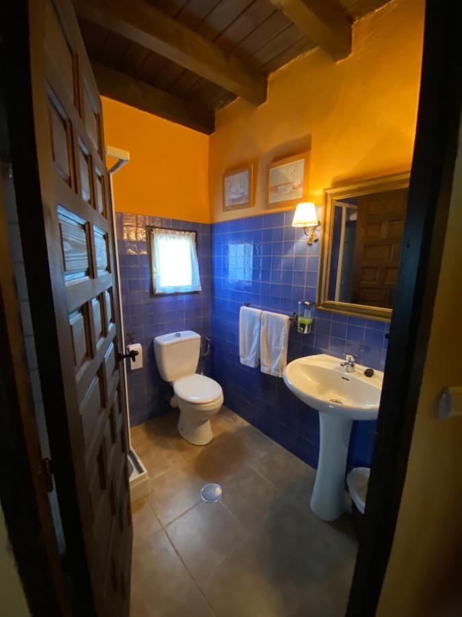 Casa Rural Dos Reales San Cristobal de Boedo Екстериор снимка